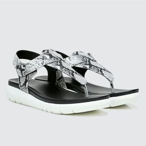 Naturalizer Lincoln‎ Snakeskin Embossed Leather Thong Adventure Comfort Sandals